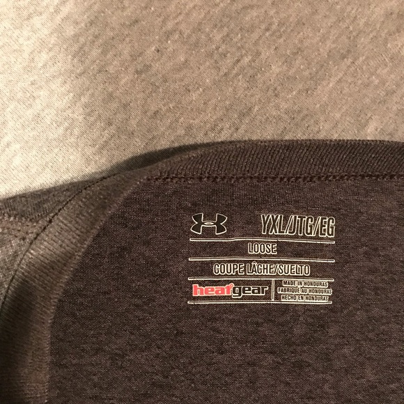 Dark Gray Under Armour T-Shirt Kids XL - Picture 4 of 4